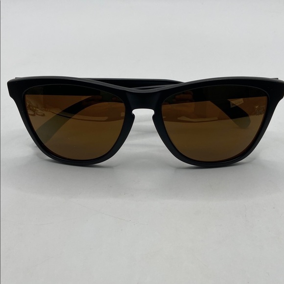 Vintage Oakley Frogskins Matte Black Sunglasses With Bronze Amber Lense main image 10